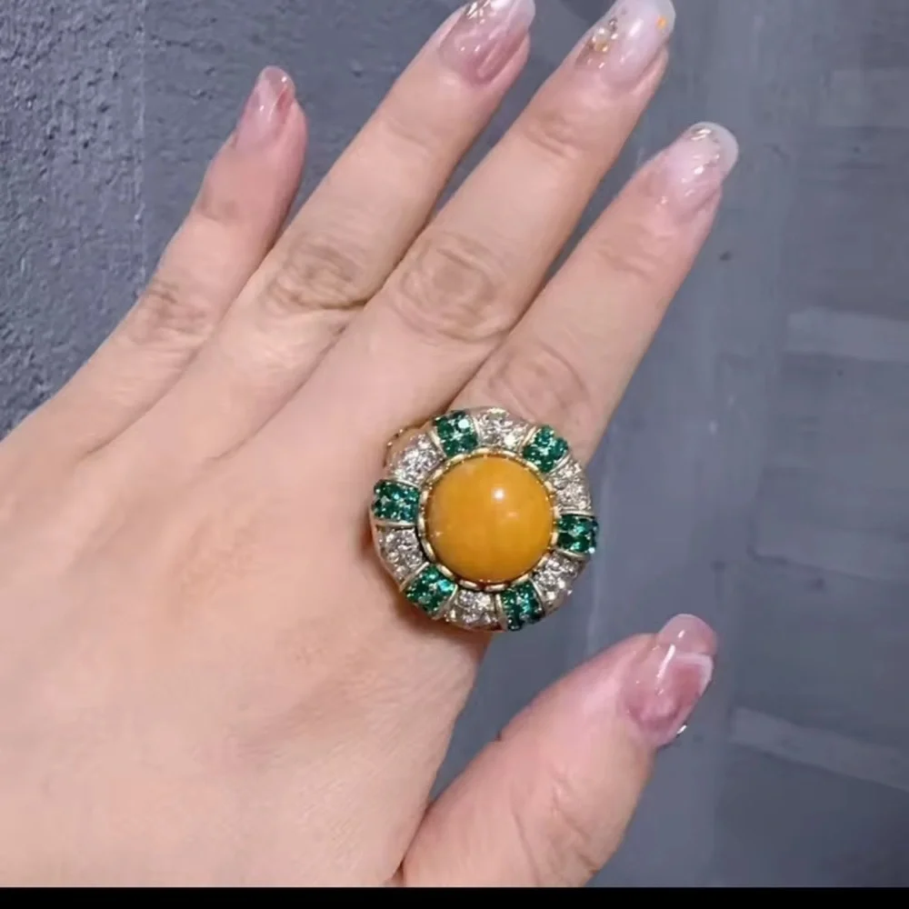 Anthropolgie Cabochon Ring Bold Amber Center Emerald & Diamond Timeless Elegance